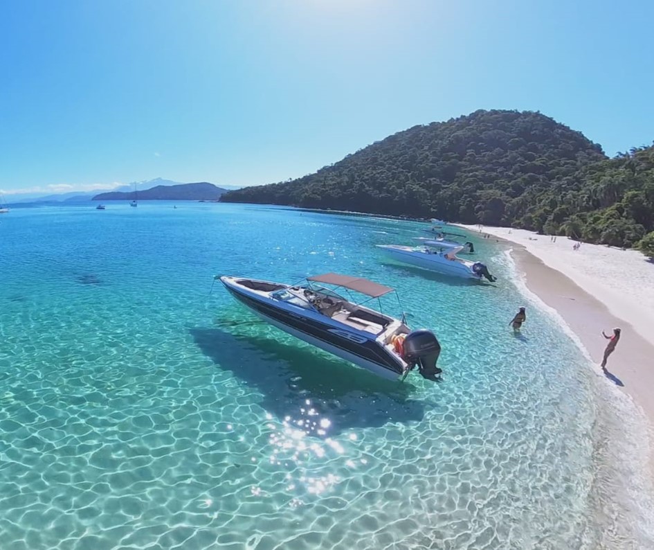 Aluguel de Lanchas -Angra dos Reis (1).JPG
